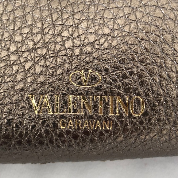 ❌HOLD❌Valentino Rockstud Metallic Tote Bag - Picture 8 of 8